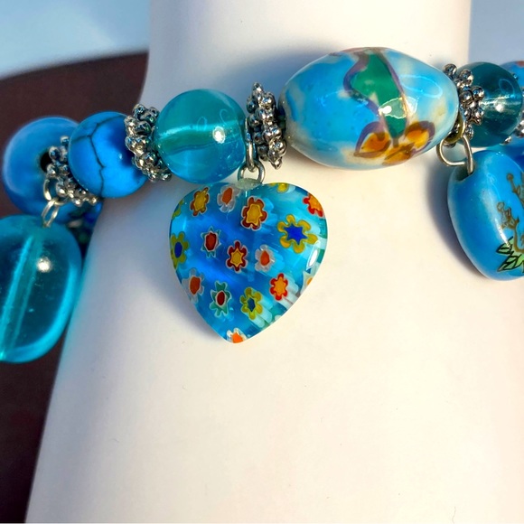 Beaded bracelet designed with turquoise stones and unique glass & worked clay. - Picture 7 of 12